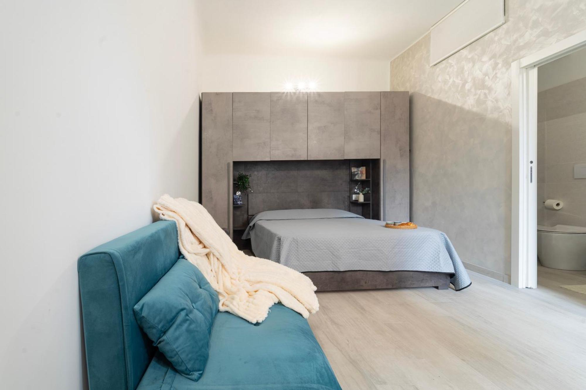 Ihost - Cislaghi 4 * Mailand